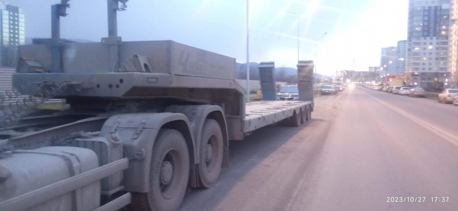 Специализированный полуприцеп-тяжеловоз ЧМЗАП 99903-05 (130)